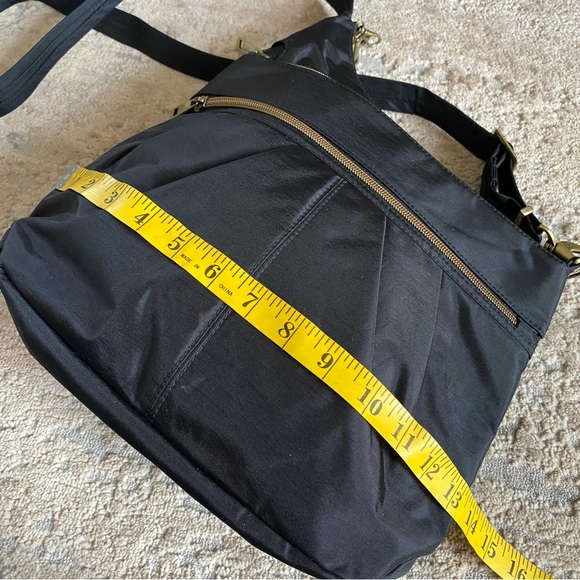 Travelon Anti Theft Signature 3 Compartment Crossbody Large Black Handbag Purse - Picture 11 of 14